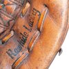 Gants et balle de baseball US WW2