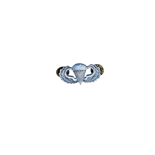 US WW2 Paratrooper Badge
