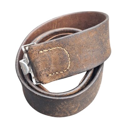 WW2 Ceinturon allemand en cuir Régimenté
