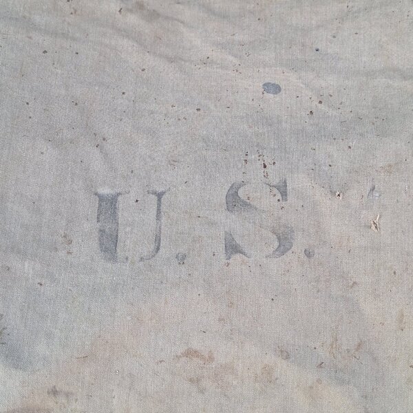 Demi toile de tente US datée 1942 WW2